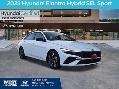 Certified 2025 Hyundai Elantra SEL