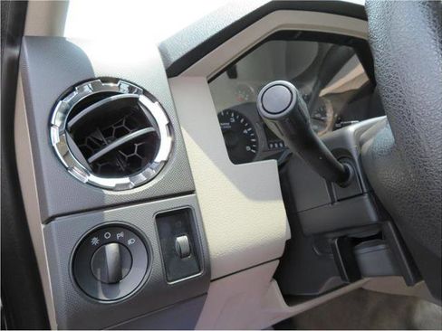 Used 2008 Ford F350 XLT image 10