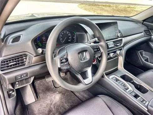 Certified 2018 Honda Accord Hybrid image 15