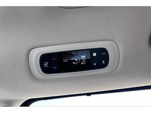 Certified 2019 Chrysler Pacifica Touring Plus FWD image 13