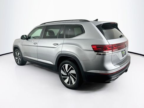 Used 2025 Volkswagen Atlas SE AWD/4WD image 5