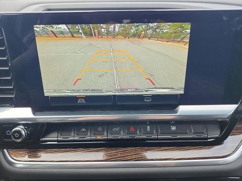 New 2026 GMC Sierra 1500 SLE image 14