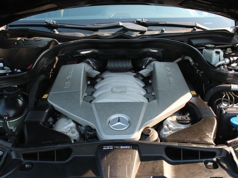 Used 2010 Mercedes-Benz E 63 AMG Sedan image 42
