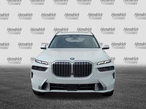 New 2026 BMW X7 xDrive40i image 3