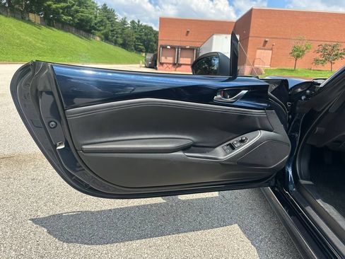 Used 2025 MAZDA MX-5 Miata Club w/ Weather Package RWD image 21