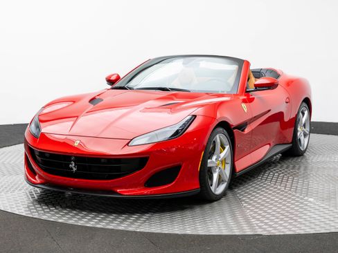 Used 2019 Ferrari Portofino image 1