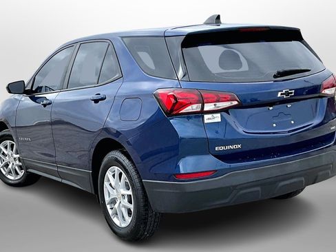 Used 2022 Chevrolet Equinox LS image 10