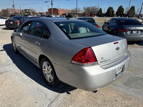 Used 2015 Chevrolet Impala LT w/ LT Sunroof Package image 3
