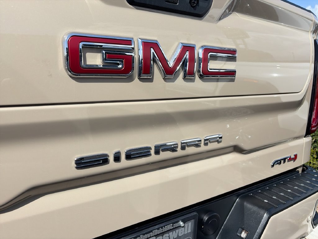 Used 2023 GMC Sierra 1500 AT4 w/ AT4 Premium Package AWD/4WD image 36