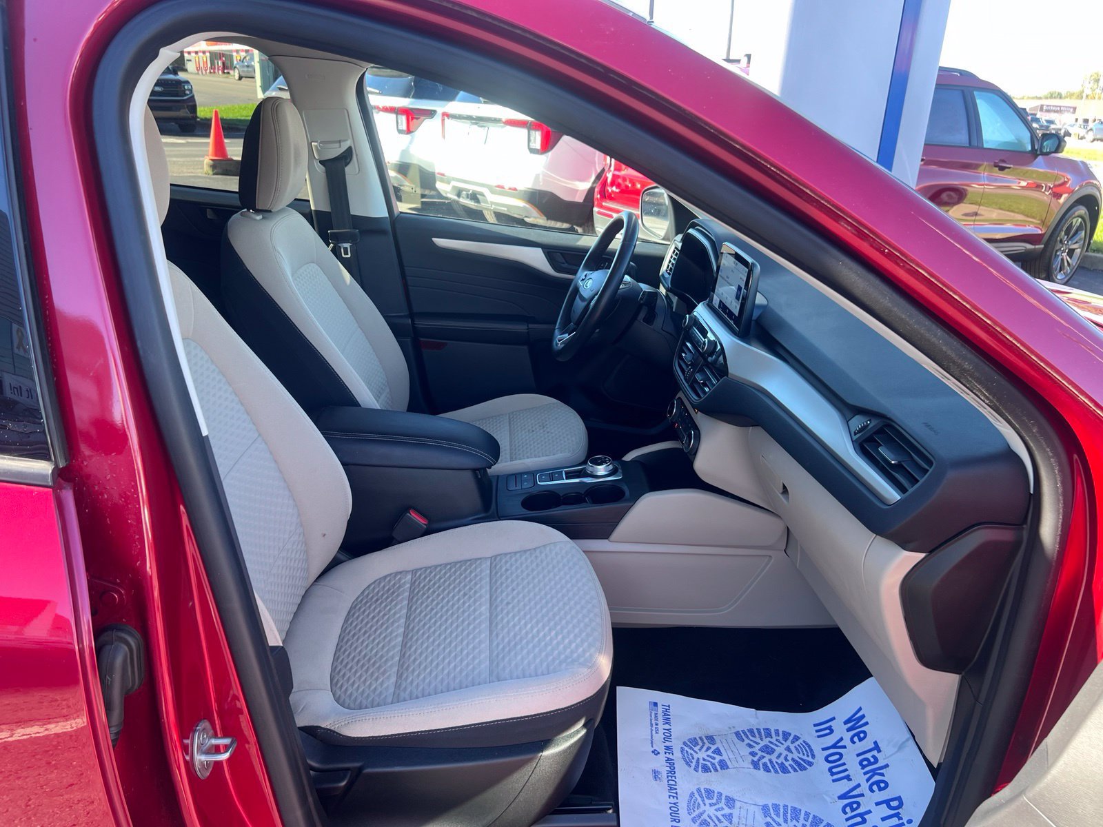 Used 2022 Ford Escape SE w/ Convenience Package FWD image 43