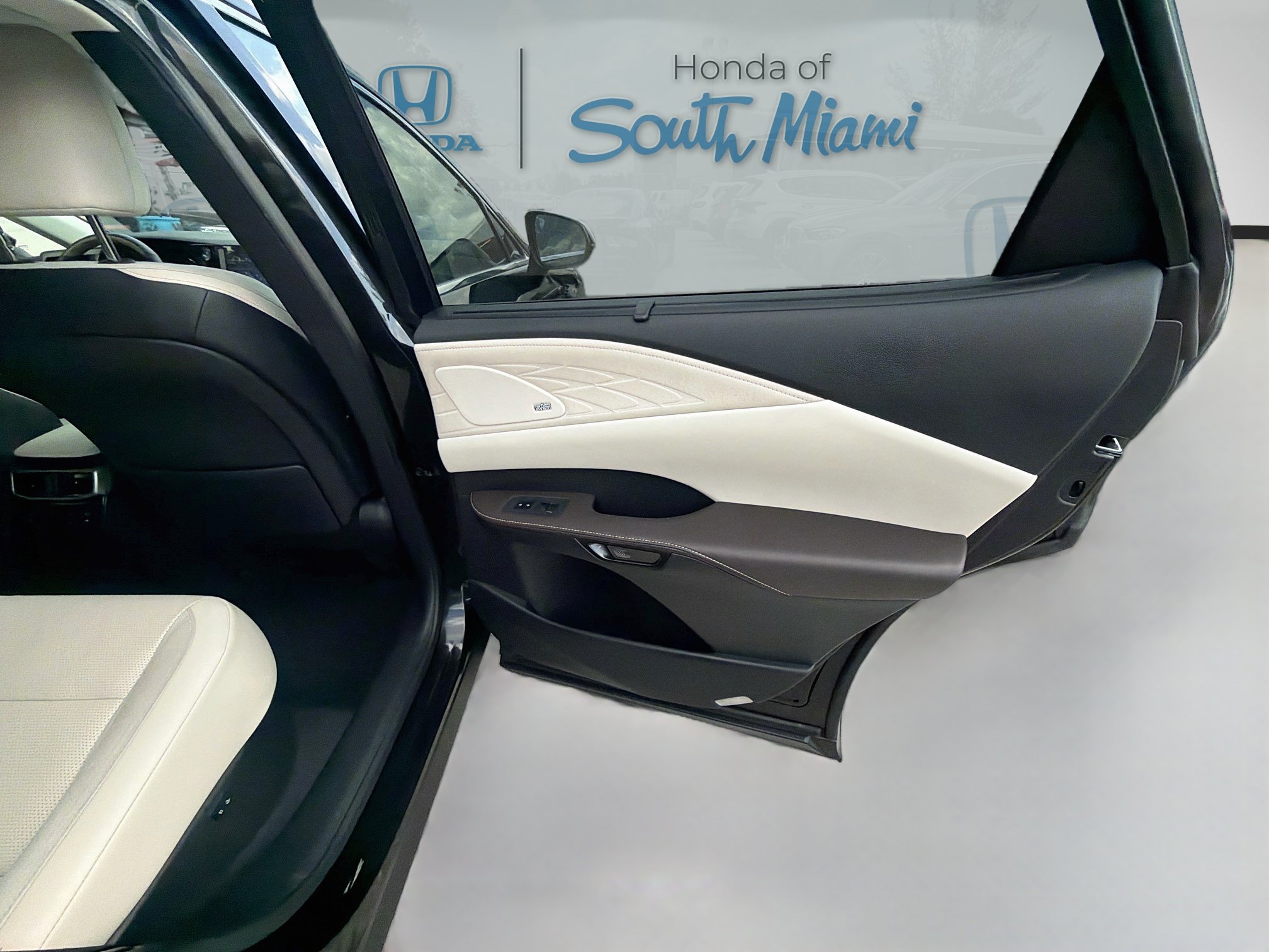 Used 2024 Lexus RX 350 AWD w/ Convenience Package image 31