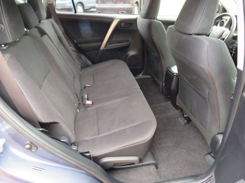 Used 2013 Toyota RAV4 XLE image 35