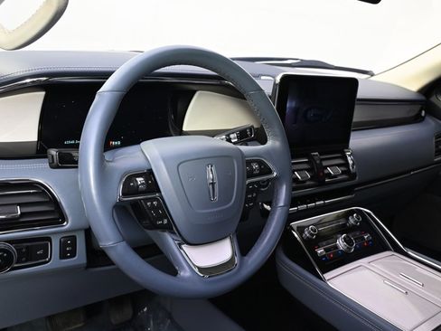 Used 2019 Lincoln Navigator L Black Label w/ Cargo Package image 11
