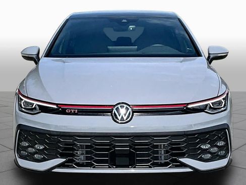 Used 2025 Volkswagen GTI SE FWD image 4