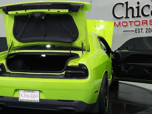 Used 2015 Dodge Challenger R/T w/ Quick Order Package 22B R/T RWD image 20