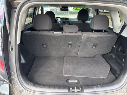 Used 2014 Kia Soul FWD image 9