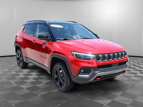 Used 2023 Jeep Compass Trailhawk w/ Trailhawk Elite Group AWD/4WD image 10