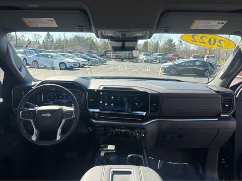 Used 2022 Chevrolet Silverado 1500 LTZ w/ Technology Package AWD/4WD image 17