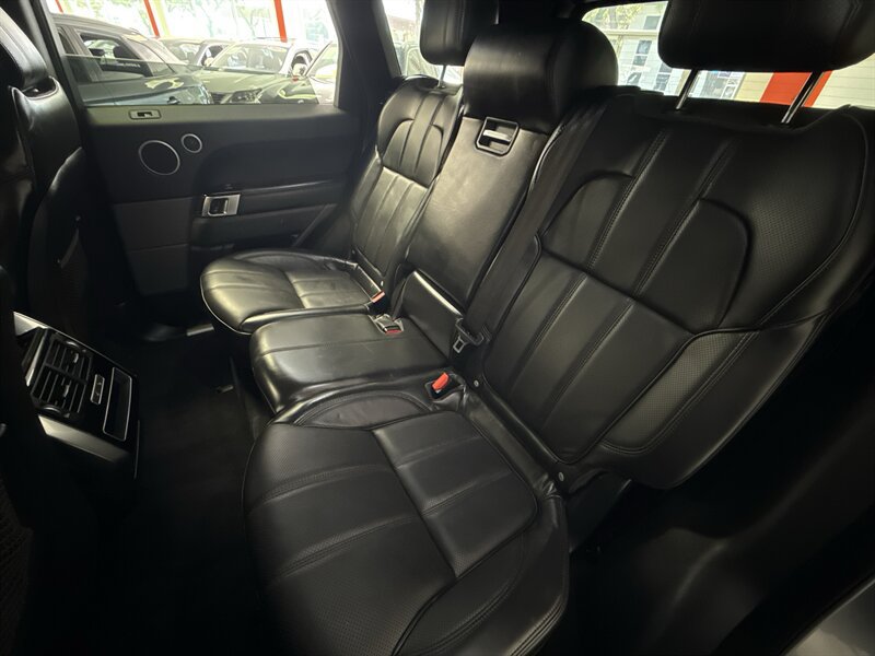 Used 2016 Land Rover Range Rover Sport HSE AWD/4WD image 29