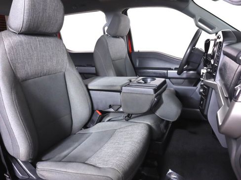 Used 2022 Ford F150 XLT image 45