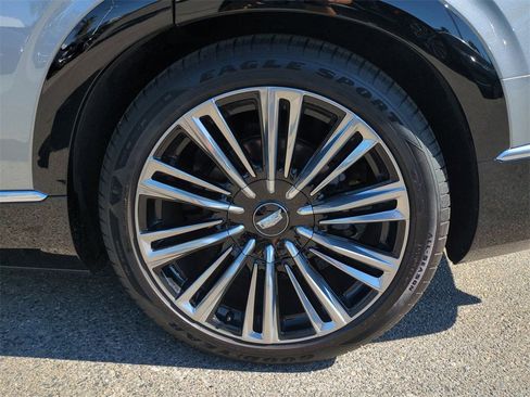 Used 2026 Cadillac Vistiq Premium Luxury image 26