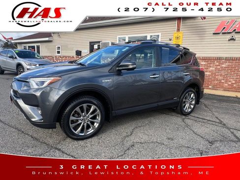 Used 2017 Toyota RAV4 Limited image 2