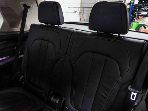 Used 2019 BMW X7 xDrive40i w/ Premium Package AWD/4WD image 48