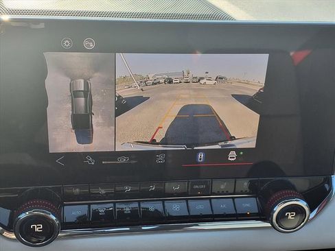 Certified 2025 GMC Canyon AT4 w/ AT4X AEV Edition AWD/4WD image 4