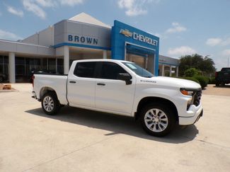 Used 2023 Chevrolet Silverado 1500 Custom image 1