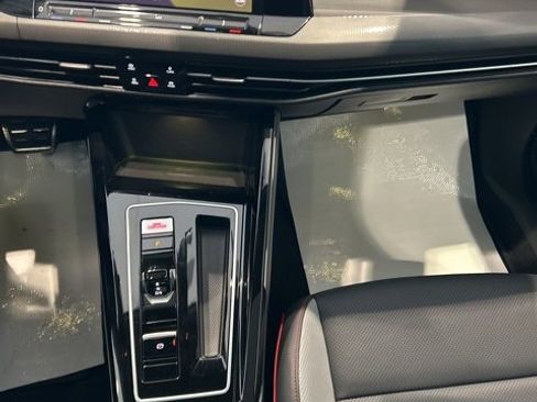 Used 2024 Volkswagen GTI Autobahn image 11