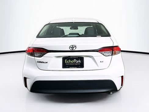 Used 2024 Toyota Corolla LE FWD image 7