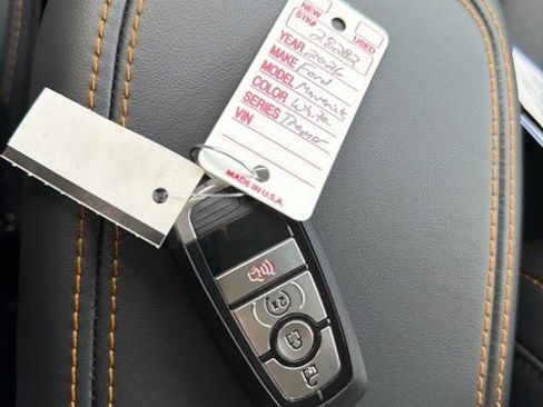 New 2026 Ford Maverick Tremor image 36