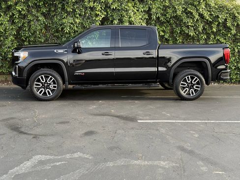 Used 2020 GMC Sierra 1500 AT4 w/ AT4 Premium Package AWD/4WD image 7