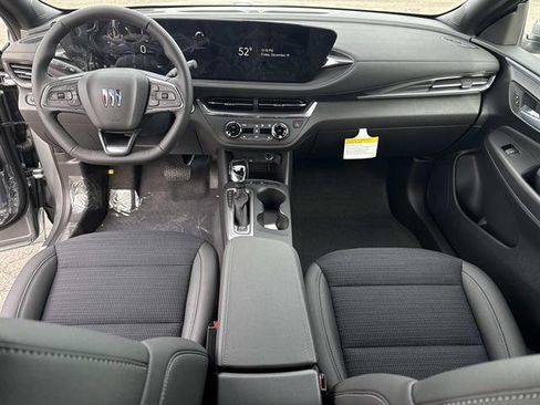 Used 2026 Buick Envista Preferred image 16