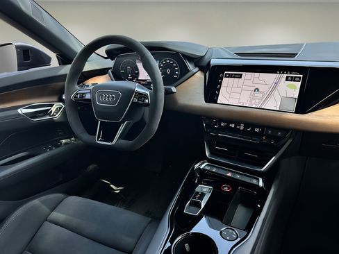 Used 2022 Audi e-tron GT Premium Plus AWD/4WD image 8