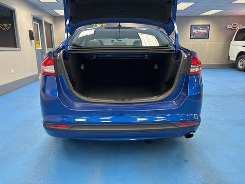 Used 2018 Ford Fusion SE w/ Fusion SE Technology Package image 8