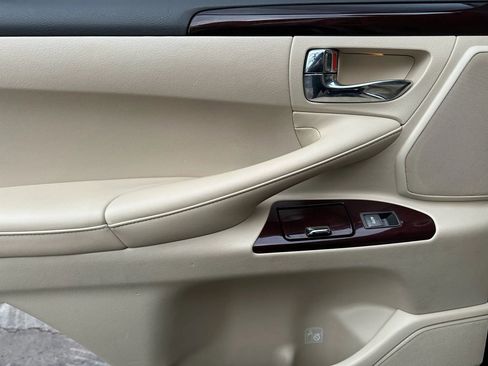 Used 2013 Lexus LX 570 4WD image 11