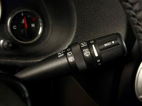 Used 2015 Jeep Wrangler Unlimited Sahara w/ Connectivity Group AWD/4WD image 35