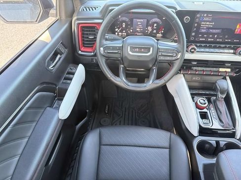 Used 2024 GMC Canyon AT4X AWD/4WD image 17