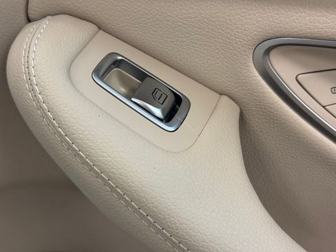 Used 2017 Mercedes-Benz C 300 4MATIC Sedan image 29