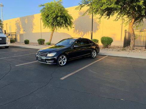 Used 2014 Mercedes-Benz C 250 Sedan image 1