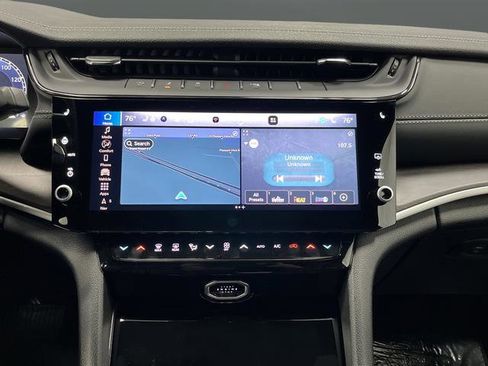 New 2026 Jeep Grand Cherokee Limited w/ Luxury Tech Group II image 9