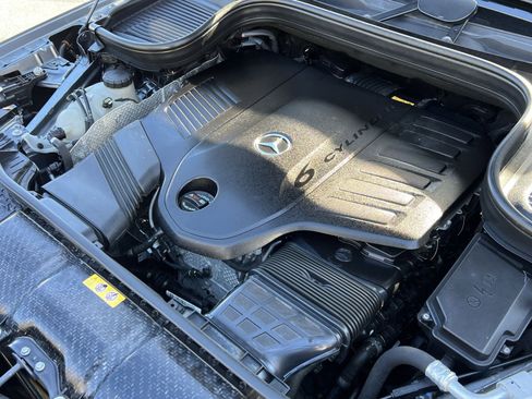 Certified 2023 Mercedes-Benz GLS 450 4MATIC image 28