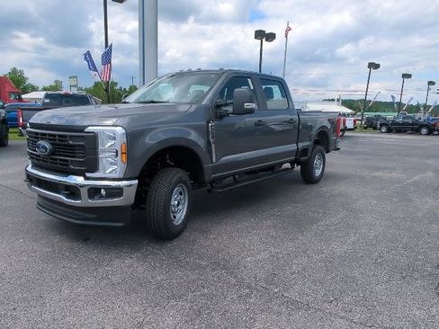 New 2026 Ford F250 XL AWD/4WD image 8