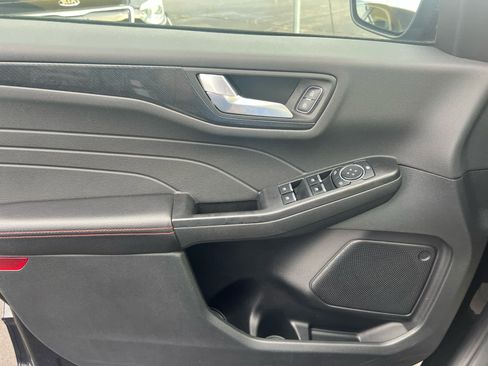 Used 2025 Ford Escape ST-Line image 13