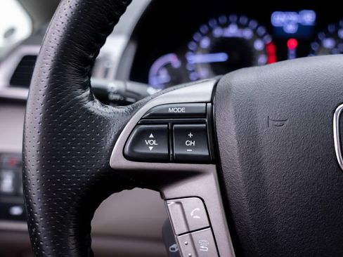 Used 2015 Honda Odyssey EX-L image 32