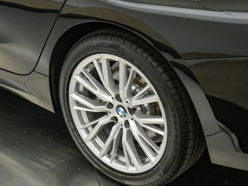 Certified 2023 BMW 330i Sedan w/ Premium Package RWD image 11