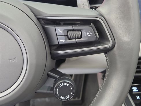 Certified 2025 Porsche 911 Carrera image 16