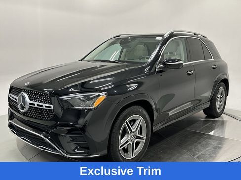 Certified 2025 Mercedes-Benz GLE 350 4MATIC w/ AMG Line Exterior image 3