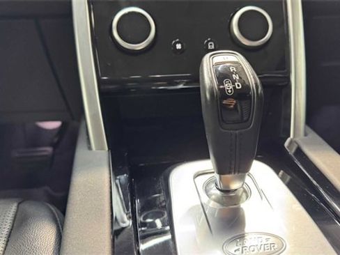Used 2021 Land Rover Discovery Sport S image 22